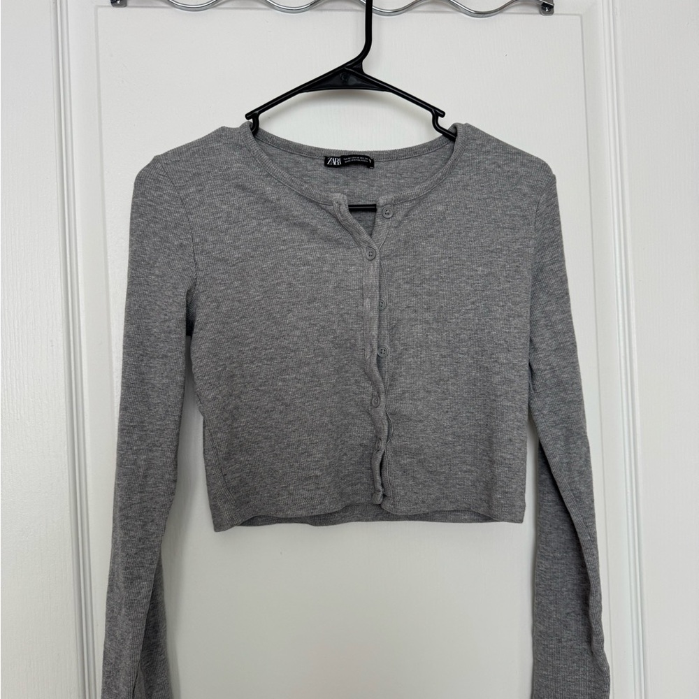 Zara Gray Cropped Button-Up Long Sleeve Top